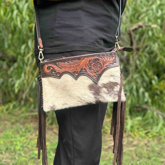 Ladies Genuine Leather Hair-on Tooled Bag Western Handbag with Fringes - Picture 3 of 7